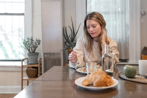 Nenechte čísla, aby vám sebrala radost z jídla. Zdroj: Pexels